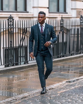 Dunkelblauen Dreiteiler mit Karomuster kombinieren – 36 Herren Outfits