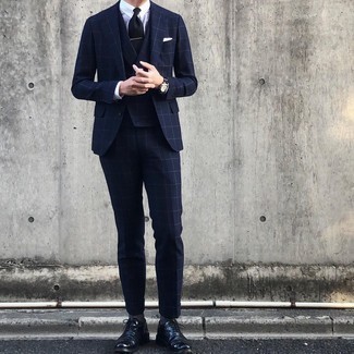 Dunkelblauen Dreiteiler mit Karomuster kombinieren – 36 Herren Outfits