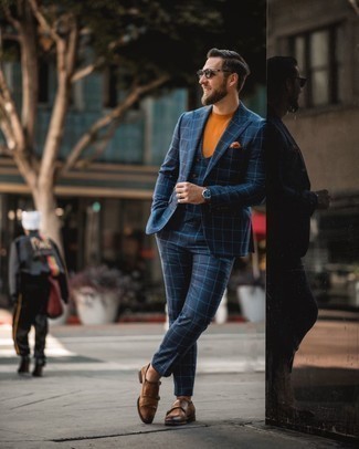 Dunkelblauen Dreiteiler mit Karomuster kombinieren – 36 Herren Outfits