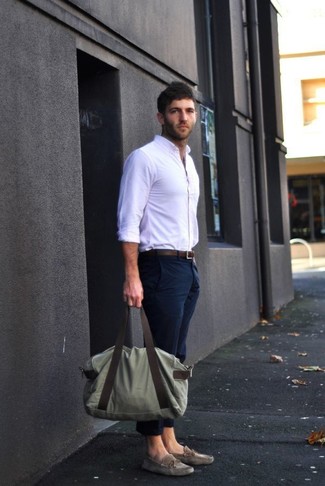 Welche Businesshemden mit dunkelblauer Chinohose zu tragen – 569+ Herren Outfits