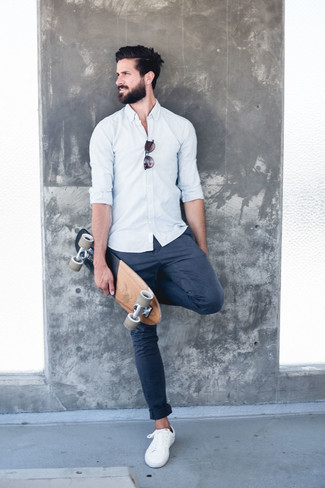 Welche Langarmhemden mit dunkelblauer Chinohose zu tragen – 1177+ Herren Outfits