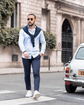 Welche Langarmhemden mit dunkelblauen Pullovers mit einem Rundhalsausschnitt zu tragen – 324 Herren Outfits