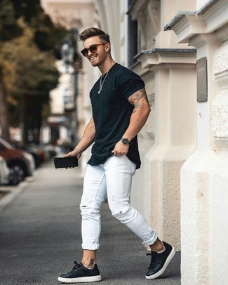 Dunkelblaues T-Shirt mit einem Rundhalsausschnitt kombinieren – 1685+ Herren Outfits