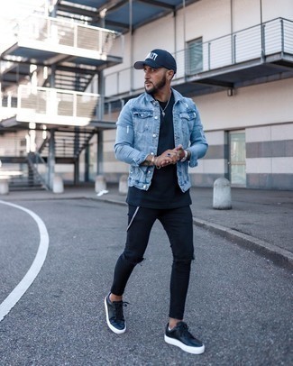 Dunkelblaues T-Shirt mit einem Rundhalsausschnitt kombinieren – 1685+ Herren Outfits