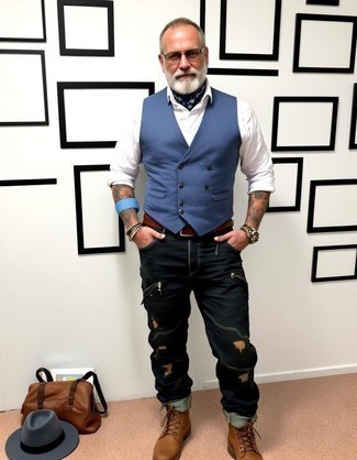 Dunkelblauen Bandana mit Blumenmuster kombinieren – 12 Herren Outfits