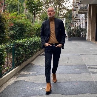 40 Jährige: Welche Rollkragenpullover mit dunkelblauer Jeans zu tragen – 45 Herren Outfits