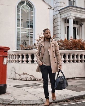 Dunkelblaue Leder Reisetasche kombinieren – 20 Herren Outfits