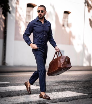 Welche Anzughosen mit dunkelblauen Langarmhemdes zu tragen – 158 Herren Outfits
