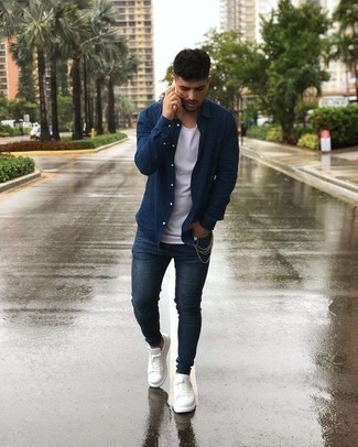 Welche niedrige Sneakers mit dunkelblauen Langarmhemdes zu tragen – 552+ Herren Outfits