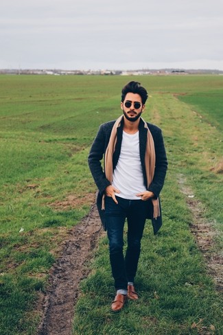 Welche enge Jeans mit dunkelblauen Mantels zu tragen – 67 Herren Outfits