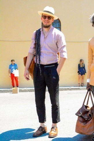Dunkelblauen gepunkteten Seideschal kombinieren – 14 Herren Outfits