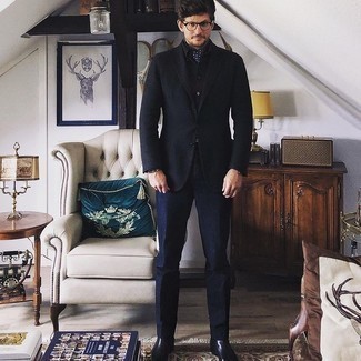 Dunkelblauen gepunkteten Seideschal kombinieren – 14 Herren Outfits