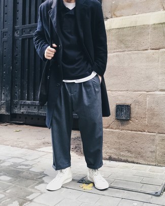 Dunkelblaues Polohemd kombinieren – 27 Herren Outfits kühl Wetter