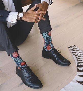 Dunkelblaue bedruckte Socken kombinieren – 53 Sommer Herren Outfits