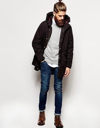 Welche Pullover mit einem Rundhalsausschnitt mit dunkelblauer enger Jeans zu tragen – 170 Herren Outfits