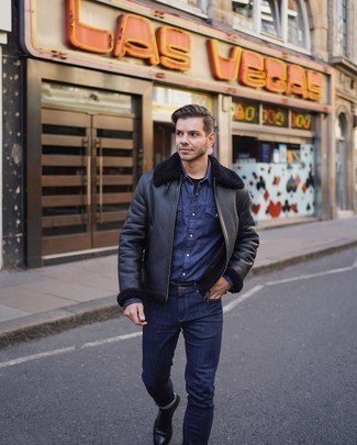Welche Lammfelljacken mit dunkelblauer enger Jeans zu tragen – 29 Herren Outfits