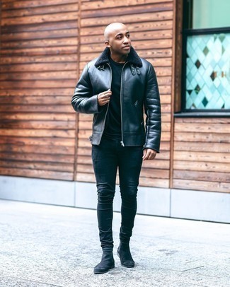 Welche Lammfelljacken mit dunkelblauer enger Jeans zu tragen – 29 Herren Outfits