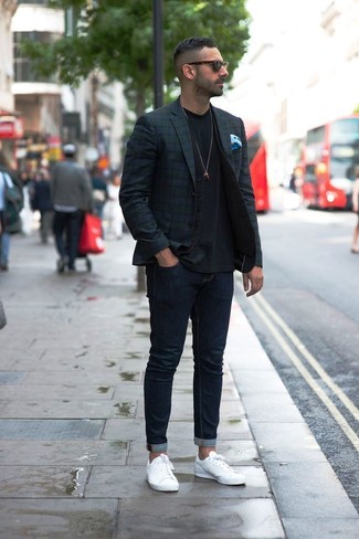 Welche Westen mit dunkelblauer enger Jeans zu tragen – 42 Herren Outfits