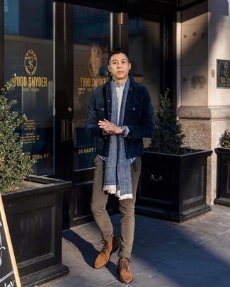 Dunkelblaue Shirtjacke aus Wildleder kombinieren – 21 Herren Outfits