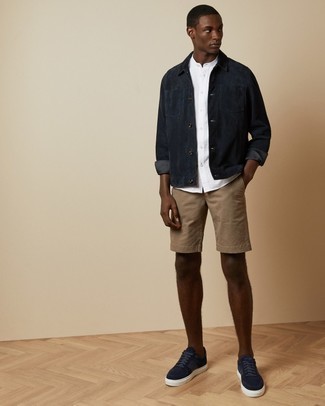 Dunkelblaue Shirtjacke aus Wildleder kombinieren – 21 Herren Outfits