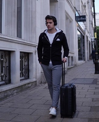 Dunkelblauen Koffer kombinieren – 11 Herren Outfits warm Wetter