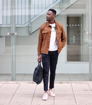 Nylon Aktentasche kombinieren – 6 Casual Herren Outfits
