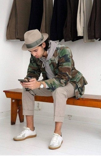 Olivgrüne Camouflage Feldjacke kombinieren – 33 Herren Outfits
