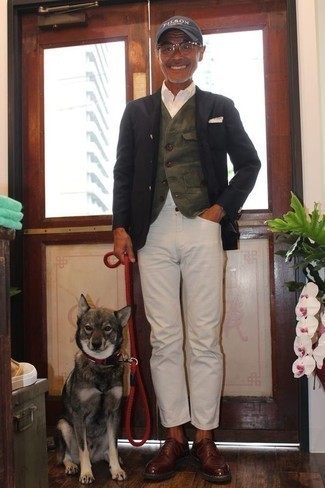 Olivgrünen Baumwollüberzug kombinieren – 8 Herren Outfits warm Wetter