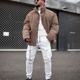 Welche Rollkragenpullover mit olivgrüner niedriger Sneakers zu tragen – 17 Herren Outfits