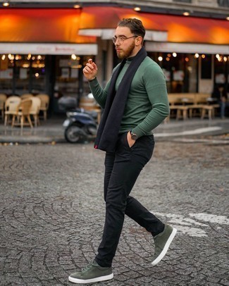 Welche Rollkragenpullover mit olivgrüner niedriger Sneakers zu tragen – 17 Herren Outfits