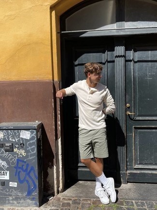 Olivgrüne Shorts kombinieren – 430 Herren Outfits