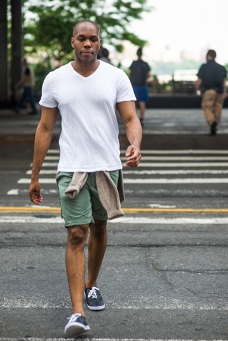 Olivgrüne Shorts kombinieren – 430 Herren Outfits