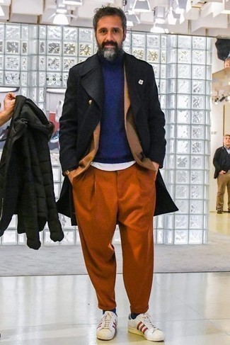 Orange Chinohose kombinieren – 20 Herren Outfits kalt Wetter