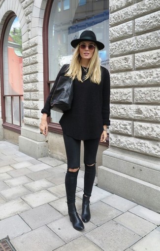 schwarzer Oversize Pullover von Ioana Ciolacu