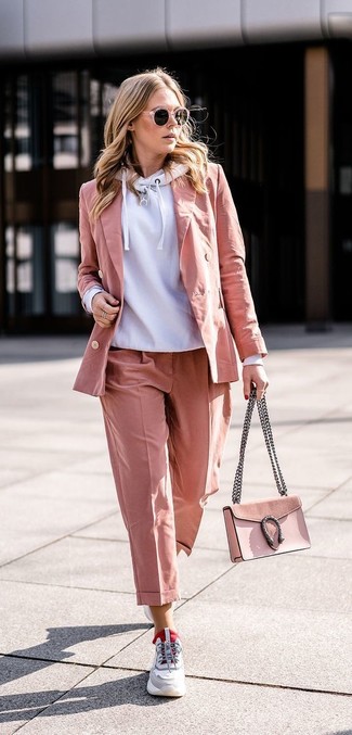 Rosa Sakko kombinieren für Damen