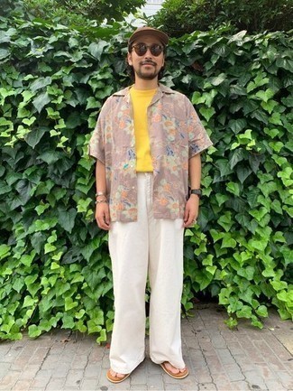 Rosa Kurzarmhemd mit Blumenmuster kombinieren – 23 Herren Outfits