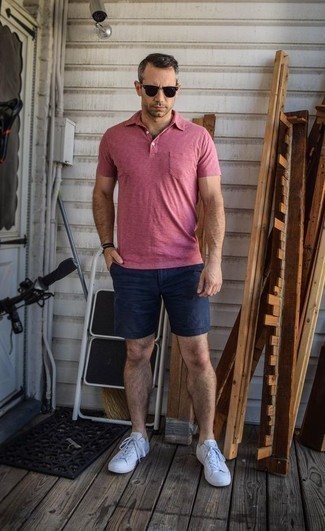Welche Shorts mit rosa Polohemdes zu tragen – 11 Herren Outfits