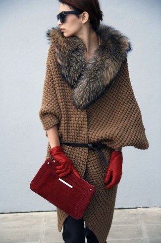 rote Lederhandschuhe von Carolina Amato