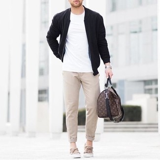 Bedruckte Ledertaschen kombinieren – 16 Frühling Herren Outfits