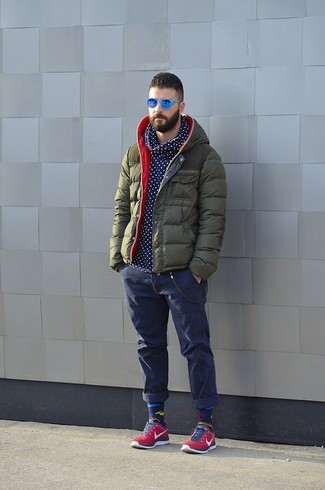 Wie Daunenjacke mit niedriger Sneakers zu kombinieren – 301 Herren Outfits