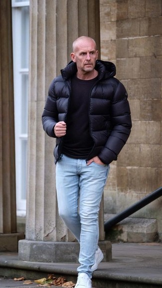 Wie Daunenjacke mit niedriger Sneakers zu kombinieren – 301 Herren Outfits