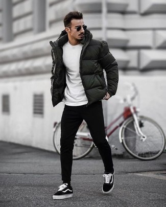 Wie Daunenjacke mit niedriger Sneakers zu kombinieren – 301 Herren Outfits