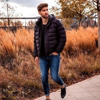 Wie Daunenjacke mit niedriger Sneakers zu kombinieren – 301 Herren Outfits
