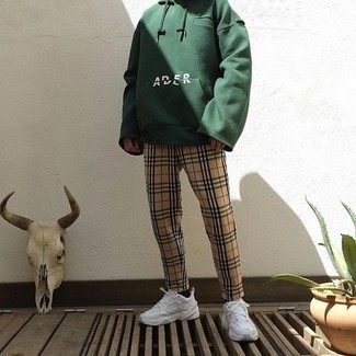 dunkelgrüner bedruckter Pullover mit einem Kapuze von Pepe Jeans