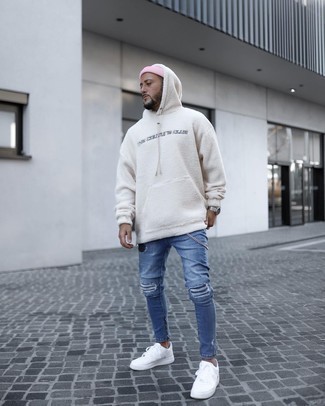 weißer Fleece-Pullover mit einem Kapuze von Nike