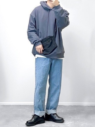 dunkelblauer Pullover mit einem Kapuze von Wooyoungmi