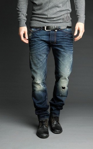 dunkelblaue Jeans mit Destroyed-Effekten von Versace