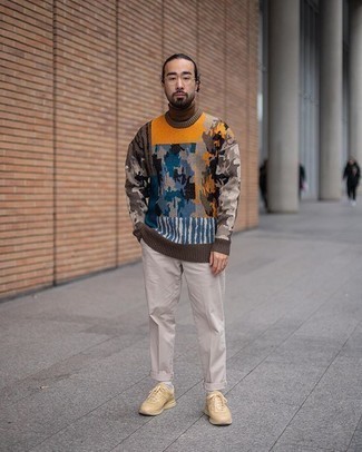 rotbrauner bedruckter Pullover mit einem Rundhalsausschnitt von Gucci