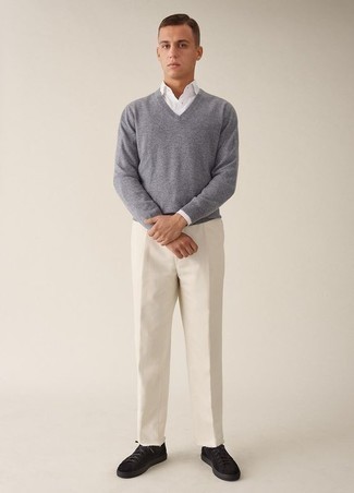 grauer Pullover mit einem V-Ausschnitt von BASEFIELD