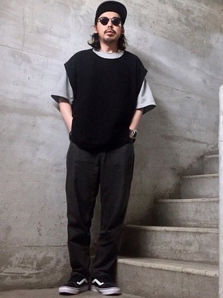 schwarzer Pullunder von Yohji Yamamoto